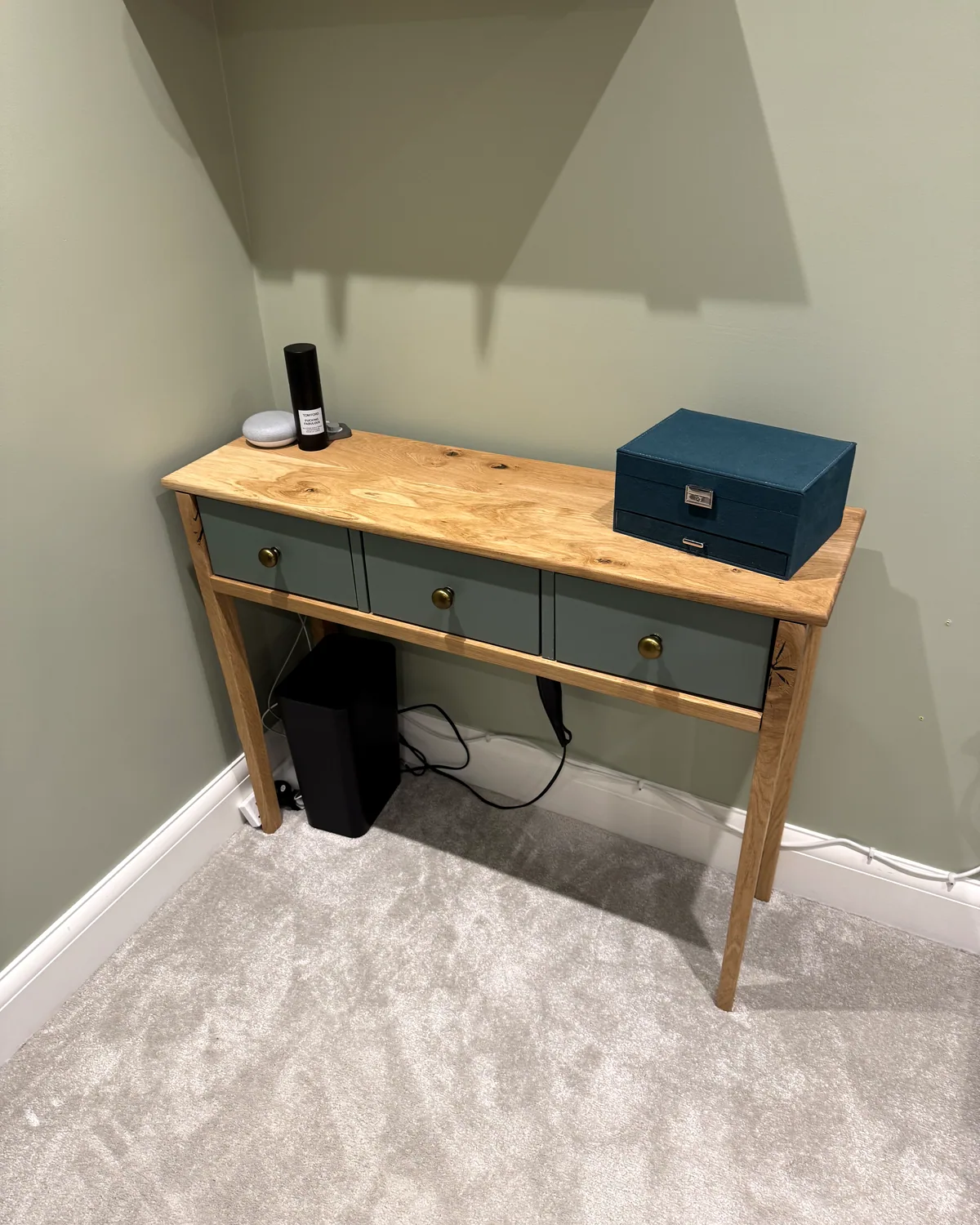 Dressing Table, main view