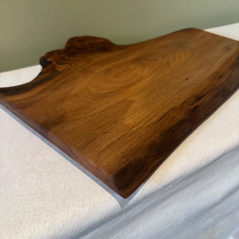 Burl Elm Board on Feet, 400mm, close-up of the burl