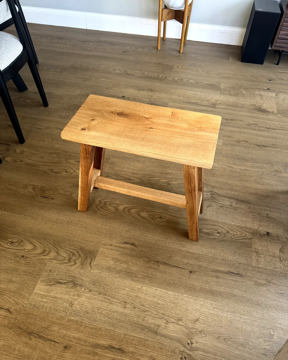 Oak Stool, main view