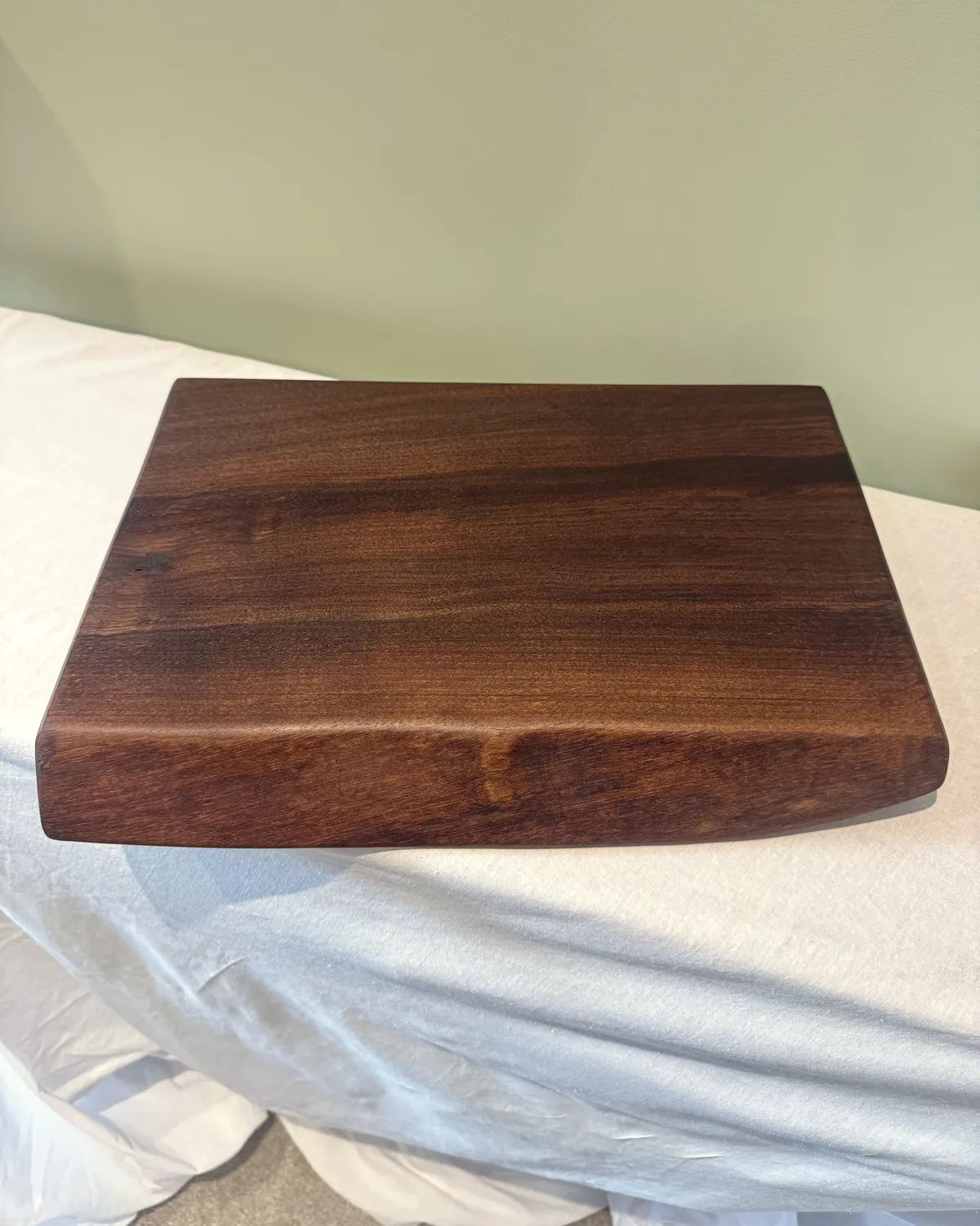 Walnut Waney Edge Board, 383mm, main view